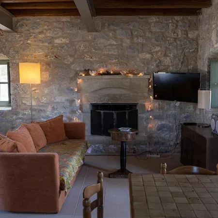 Modern 2bdr Stone Tower, Majestic View In Mani