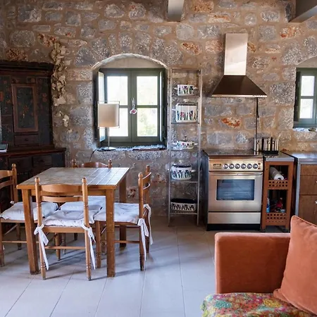 Holiday home Modern 2bdr Stone Tower, Majestic View In Mani *