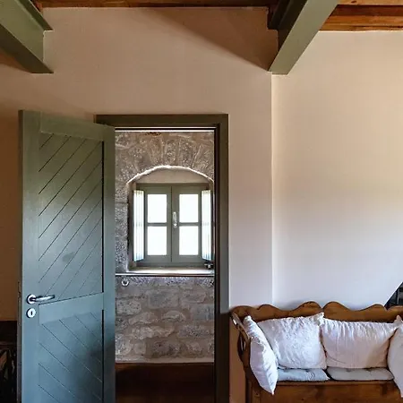Modern 2bdr Stone Tower, Majestic View In Mani Holiday home